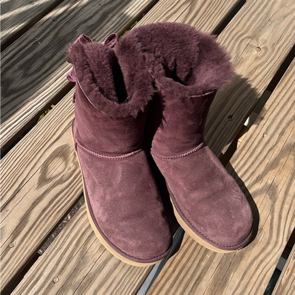 UGG Purple Velvet Bow Boots EUC